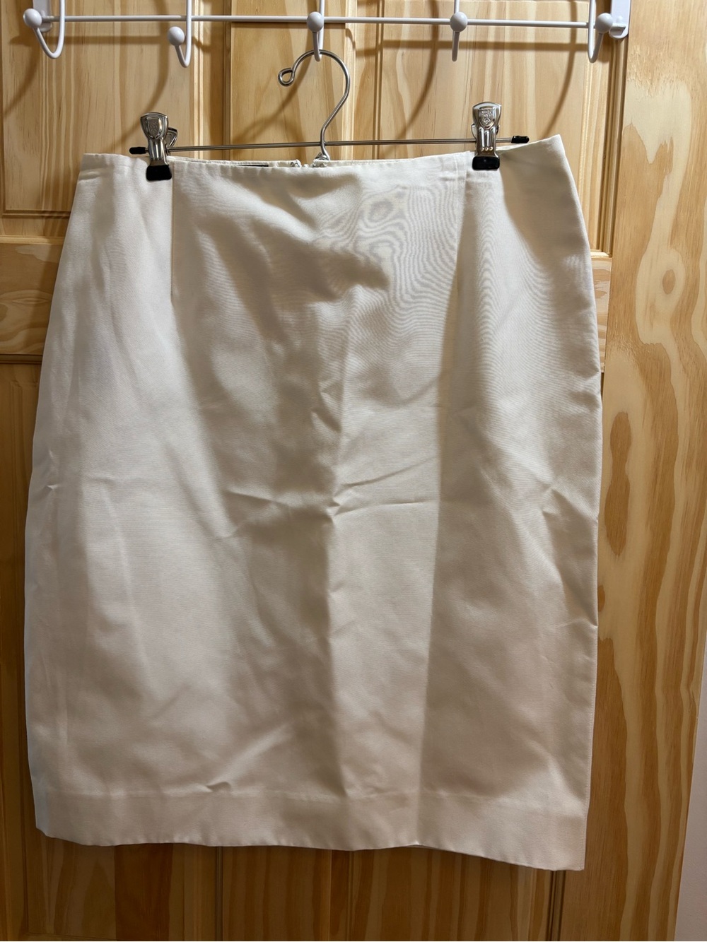 Carlisle Cream Pencil Skirt